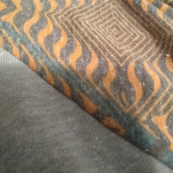 NWT LuLaRoe Randy baseball T, 3XL, patterned sleeves - Picture 3 of 4